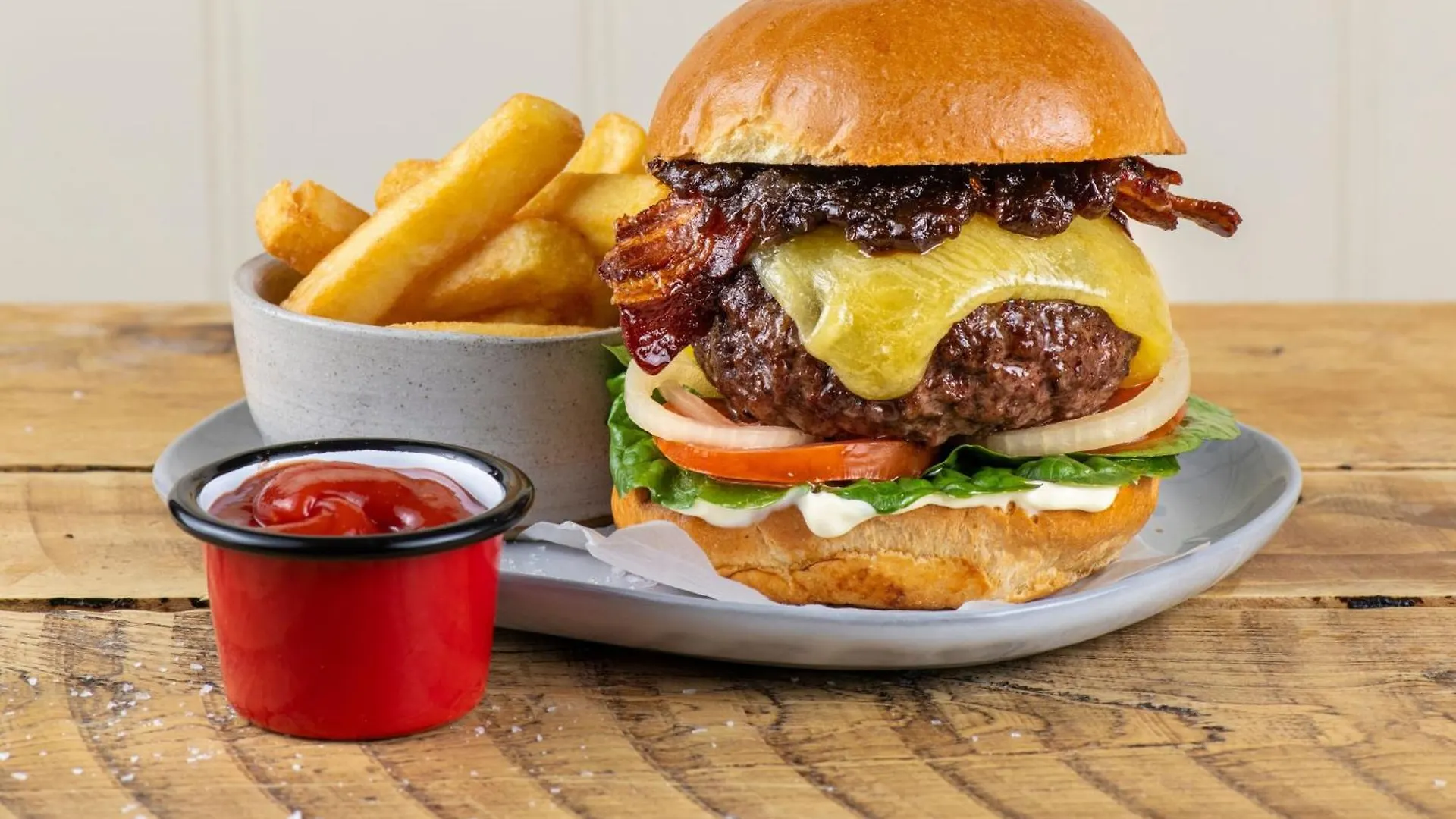 Courtyard By Marriott Exeter Sandy Park Hotel