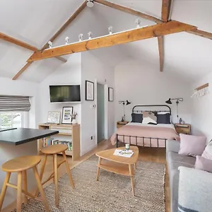 https://the-hayloft.tophotelsbath.com